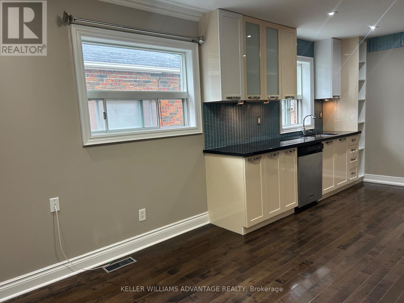 B - 26 Barker Avenue, Toronto, Ontario M4C 2N3 - Photo 5 - E13637526