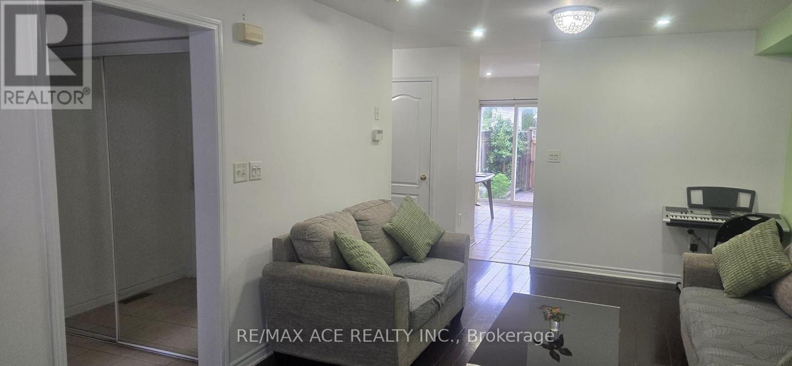 100 Staines Road, Toronto, Ontario M1X 1Y9 - Photo 4 - E13637534