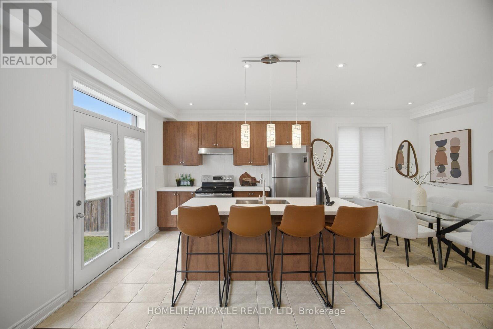 28 Kincardine Street, Vaughan, Ontario L4H 4H7 - Photo 13 - N13637496
