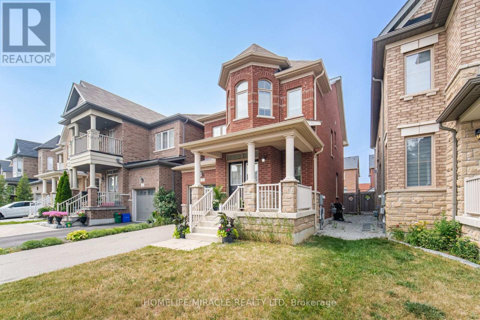 28 Kincardine Street, Vaughan, Ontario L4H 4H7 - Photo 2 - N13637496