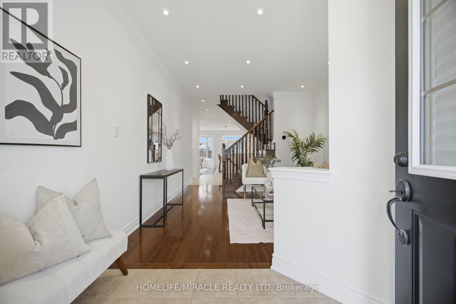 28 Kincardine Street, Vaughan, Ontario L4H 4H7 - Photo 6 - N13637496
