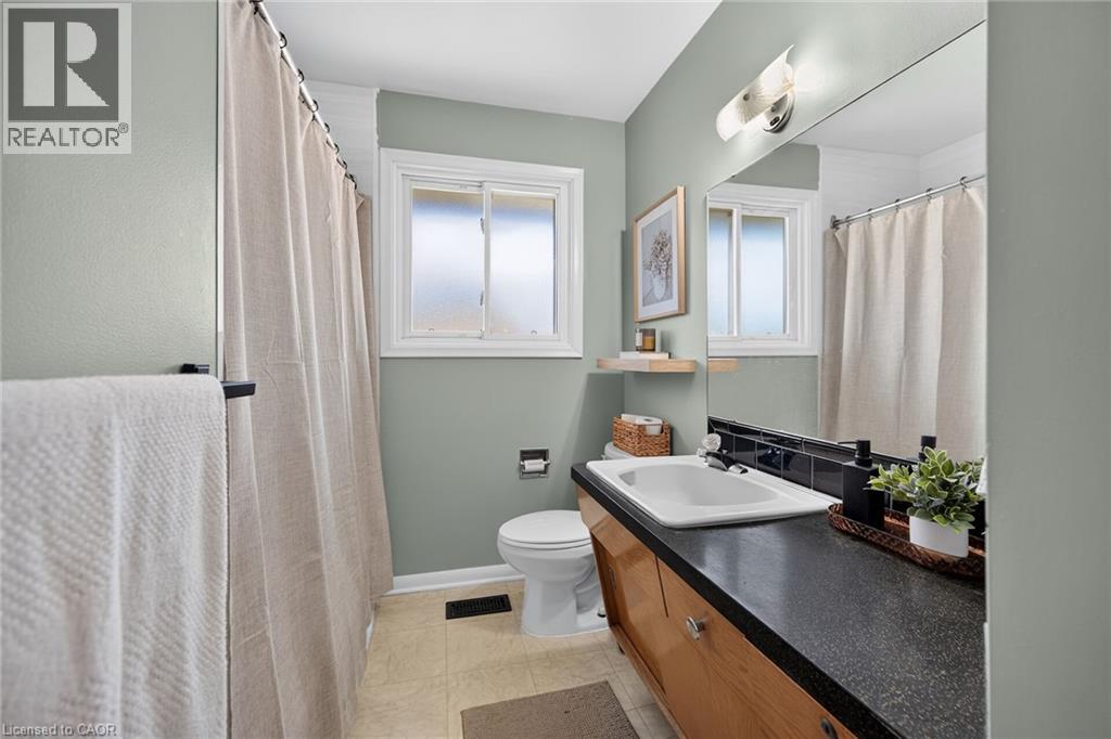 13 Allanburg Road S, St. Catharines, Ontario  L2T 2R8 - Photo 30 - 40852985