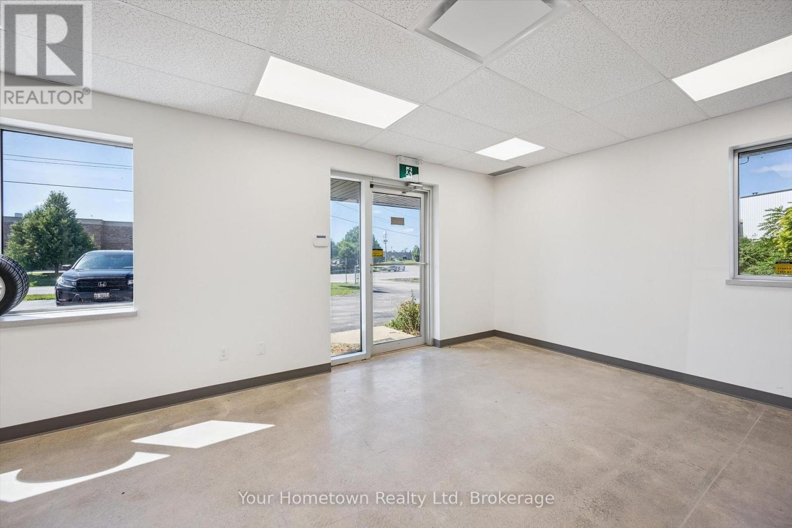 255 Thompson Drive, Cambridge, Ontario  N1T 2B9 - Photo 4 - X13637506
