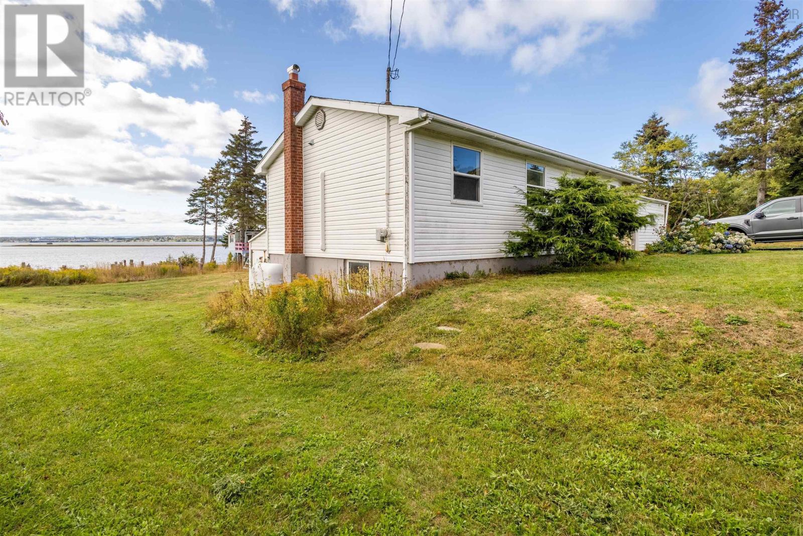 2339 New Waterford Highway, South Bar, Nova Scotia  B1N 3H9 - Photo 11 - 202619569