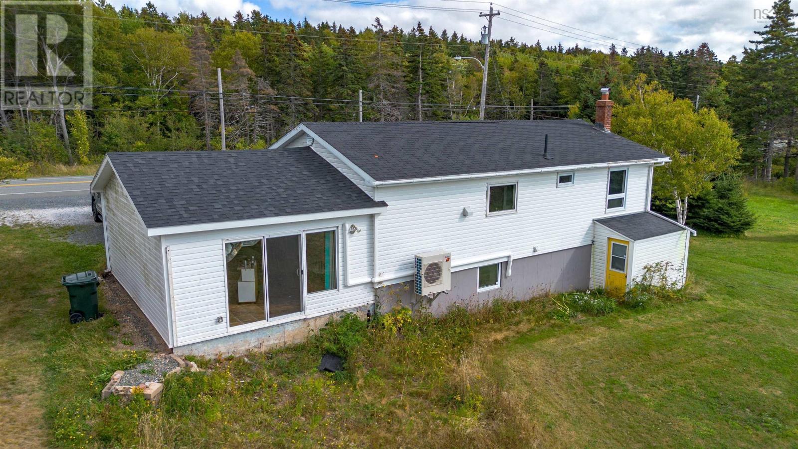 2339 New Waterford Highway, South Bar, Nova Scotia  B1N 3H9 - Photo 12 - 202619569