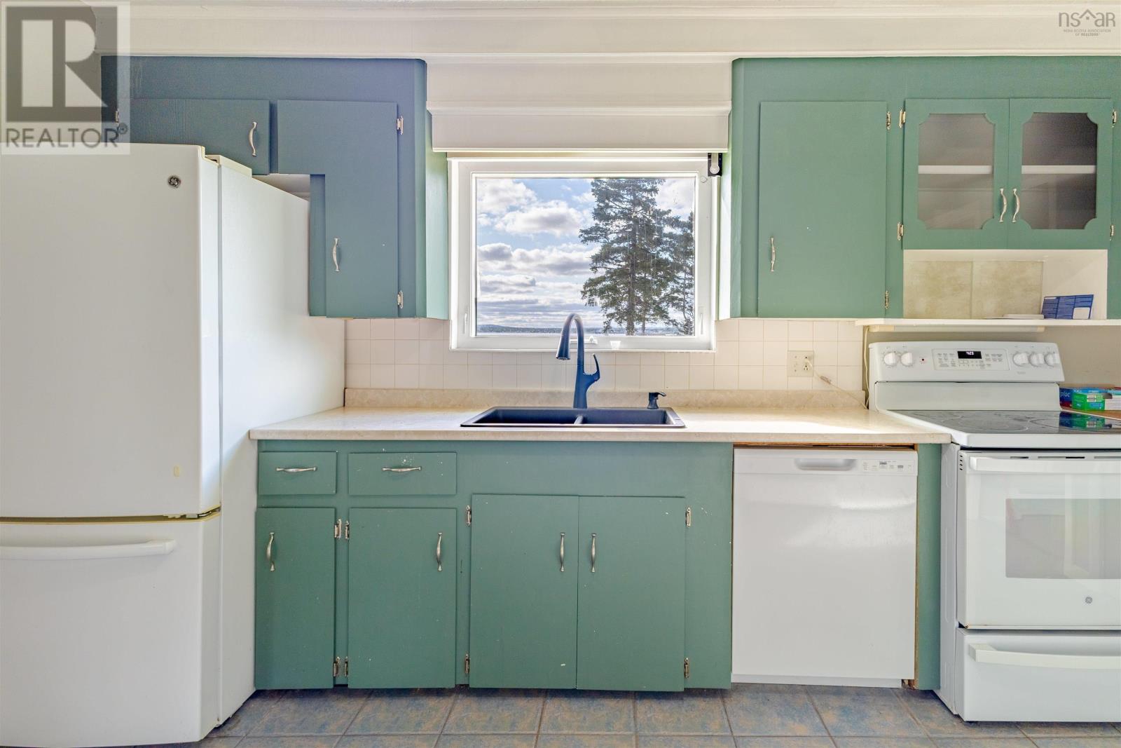 2339 New Waterford Highway, South Bar, Nova Scotia  B1N 3H9 - Photo 22 - 202619569