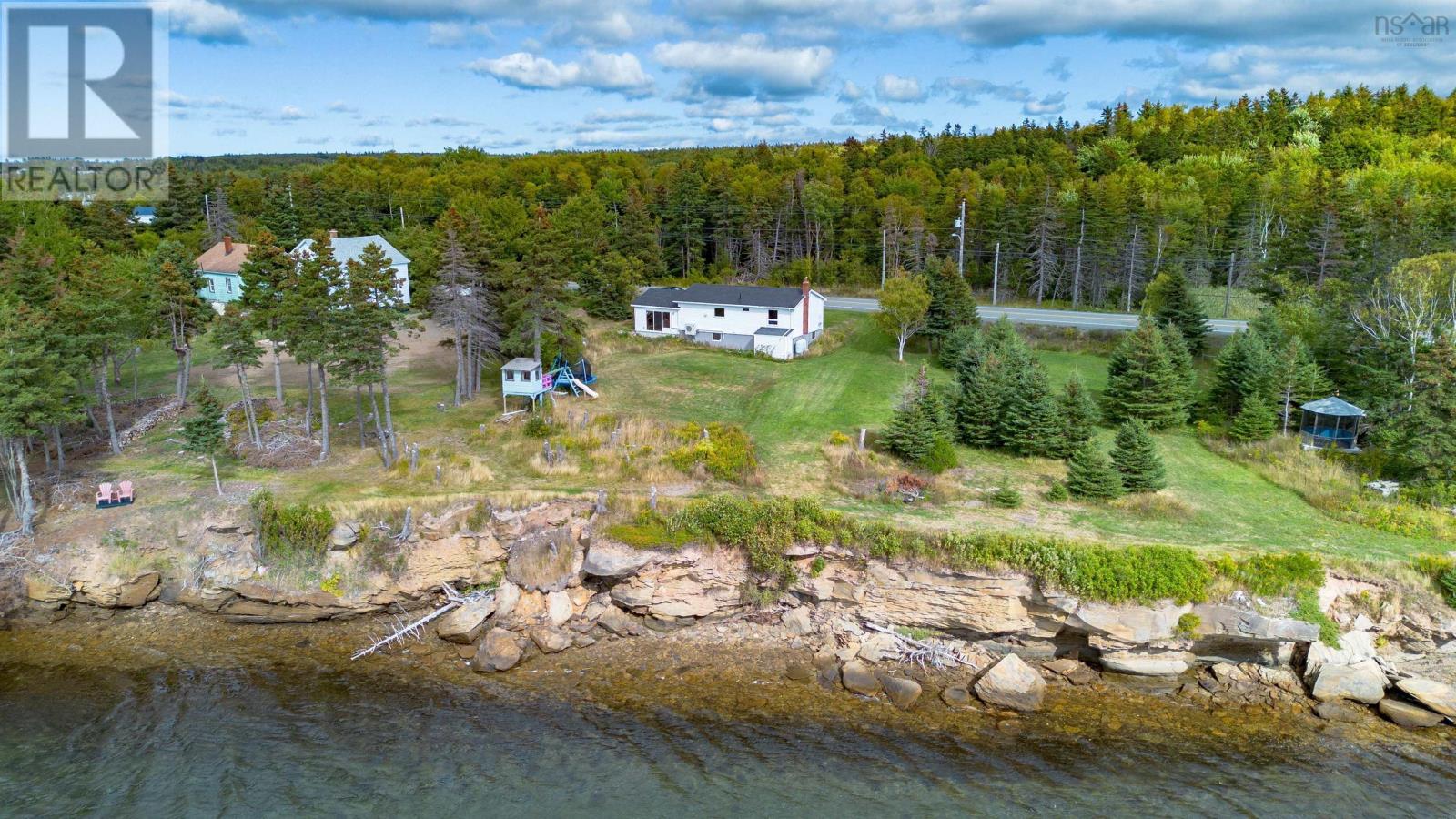 2339 New Waterford Highway, South Bar, Nova Scotia  B1N 3H9 - Photo 17 - 202619569