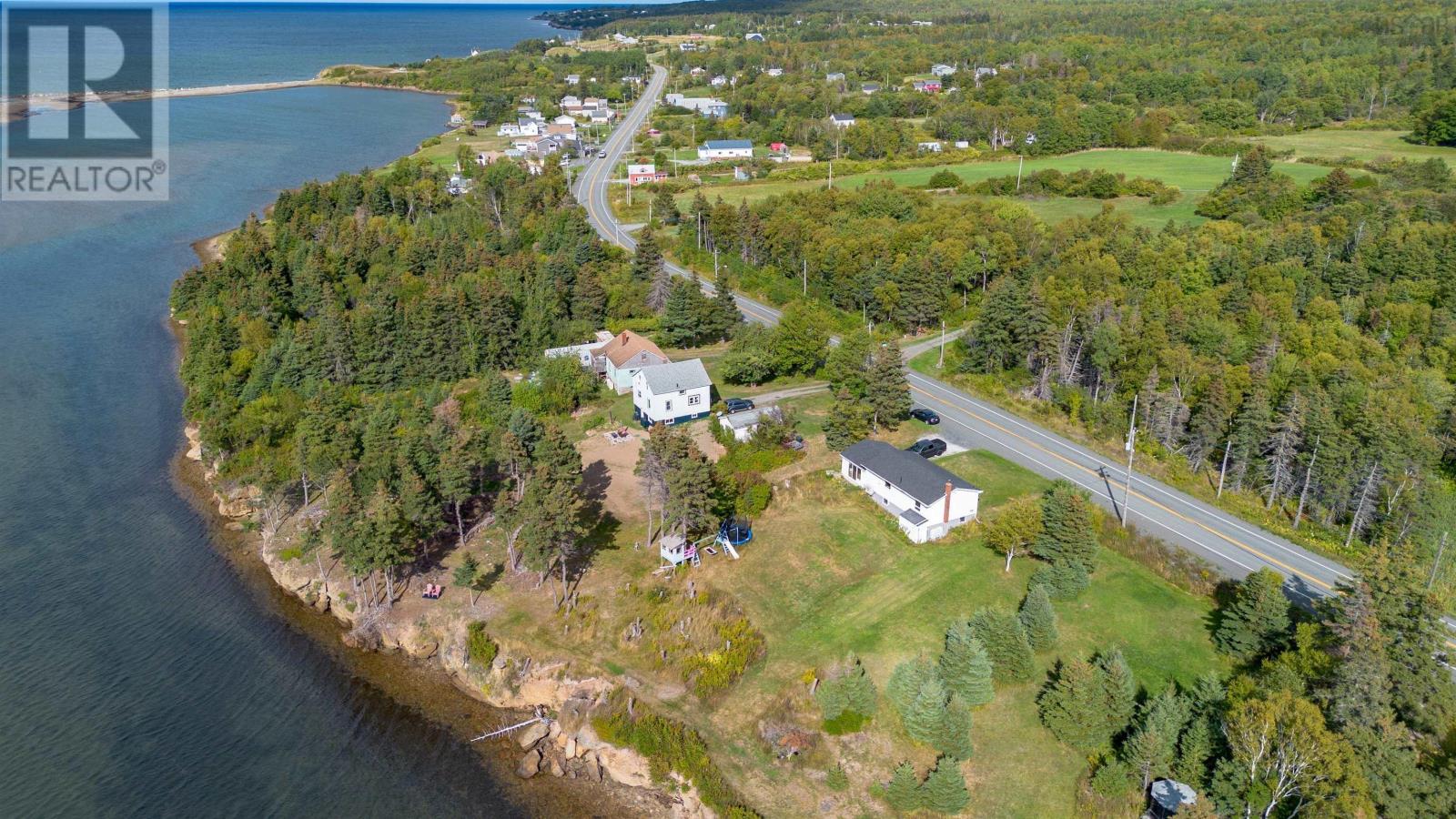 2339 New Waterford Highway, South Bar, Nova Scotia  B1N 3H9 - Photo 4 - 202619569
