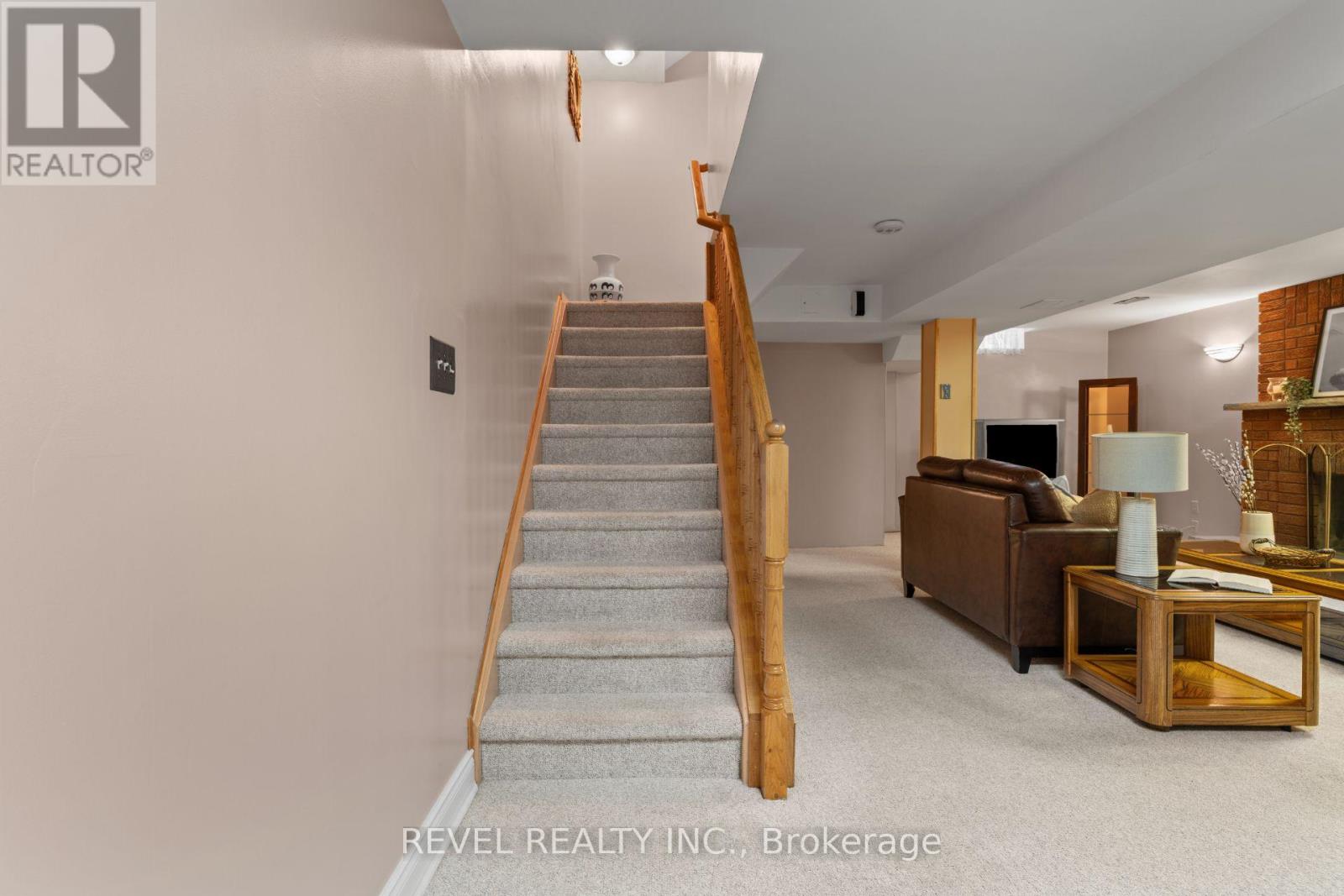 8 Cochrane Avenue, Brampton, Ontario  L6Z 4J4 - Photo 25 - W13637502