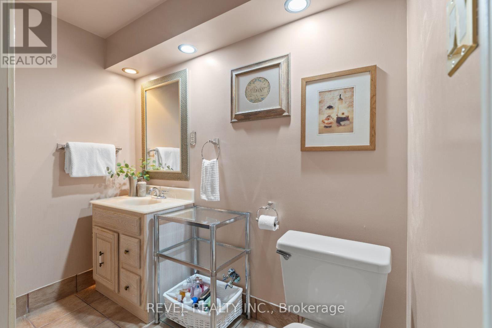 8 Cochrane Avenue, Brampton, Ontario  L6Z 4J4 - Photo 32 - W13637502