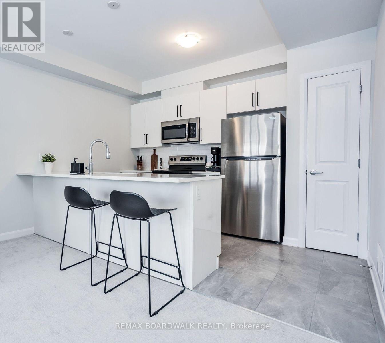 B - 518 Aglish Mews, Ottawa, Ontario  K2C 3H2 - Photo 10 - X13634118