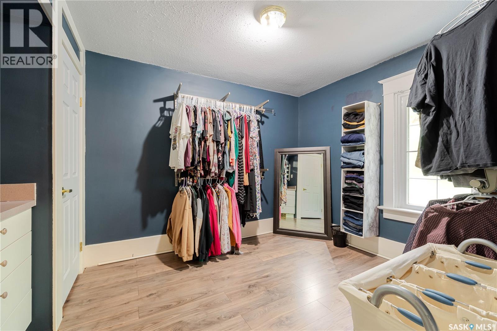 1041 2nd Avenue Nw, Moose Jaw, Saskatchewan  S6H 3R3 - Photo 43 - SK044534