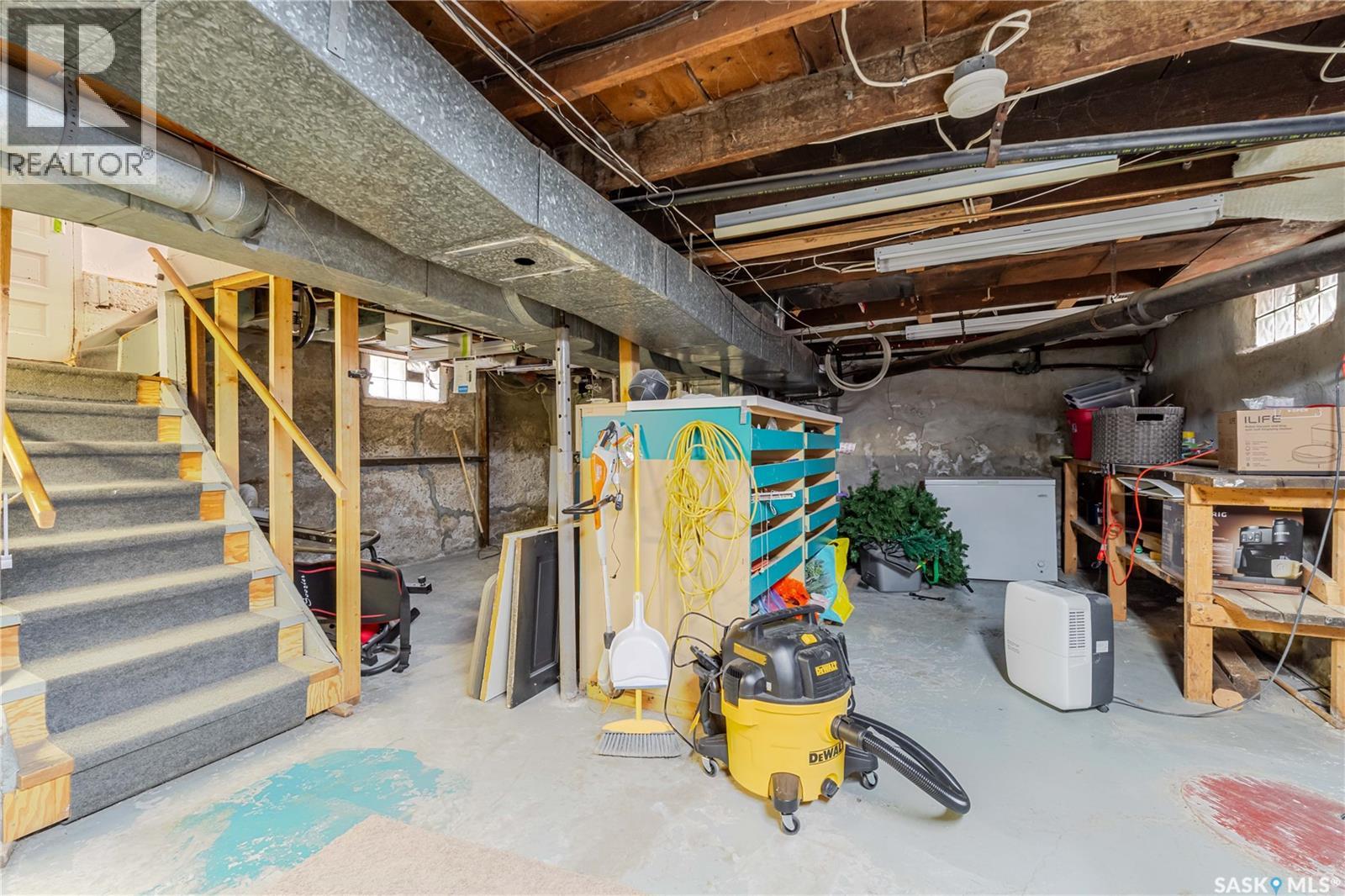 1041 2nd Avenue Nw, Moose Jaw, Saskatchewan  S6H 3R3 - Photo 45 - SK044534