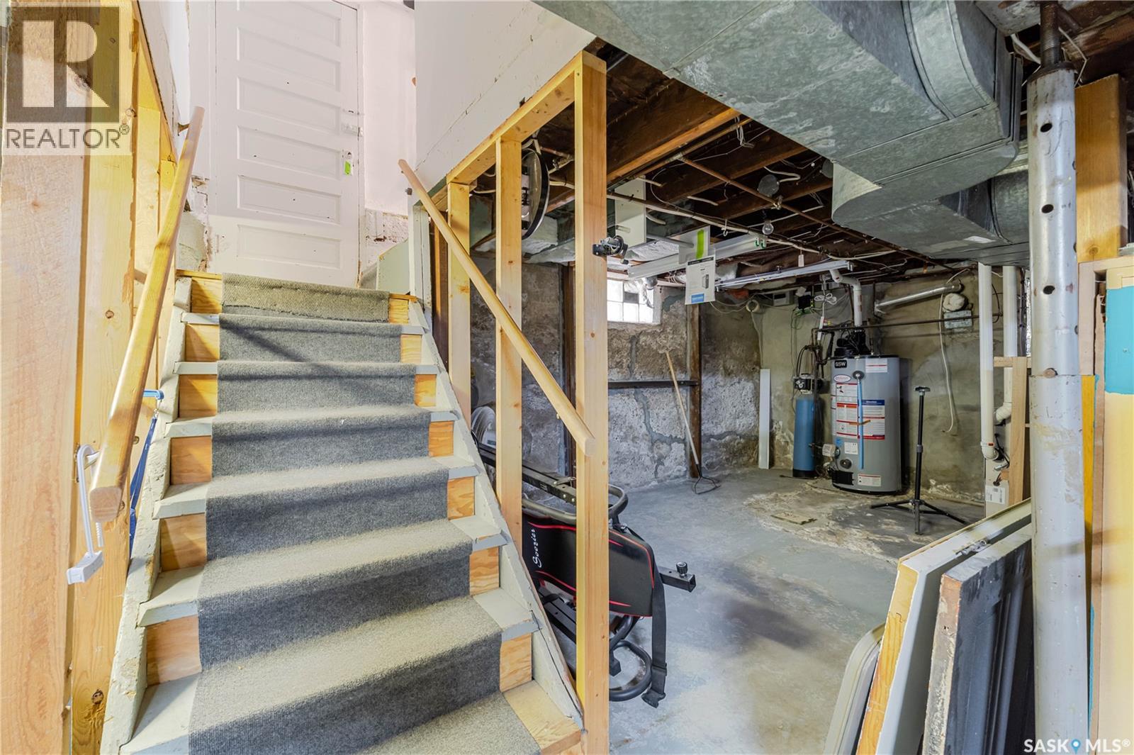 1041 2nd Avenue Nw, Moose Jaw, Saskatchewan  S6H 3R3 - Photo 46 - SK044534
