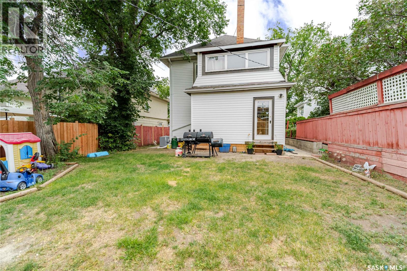 1041 2nd Avenue Nw, Moose Jaw, Saskatchewan  S6H 3R3 - Photo 58 - SK044534