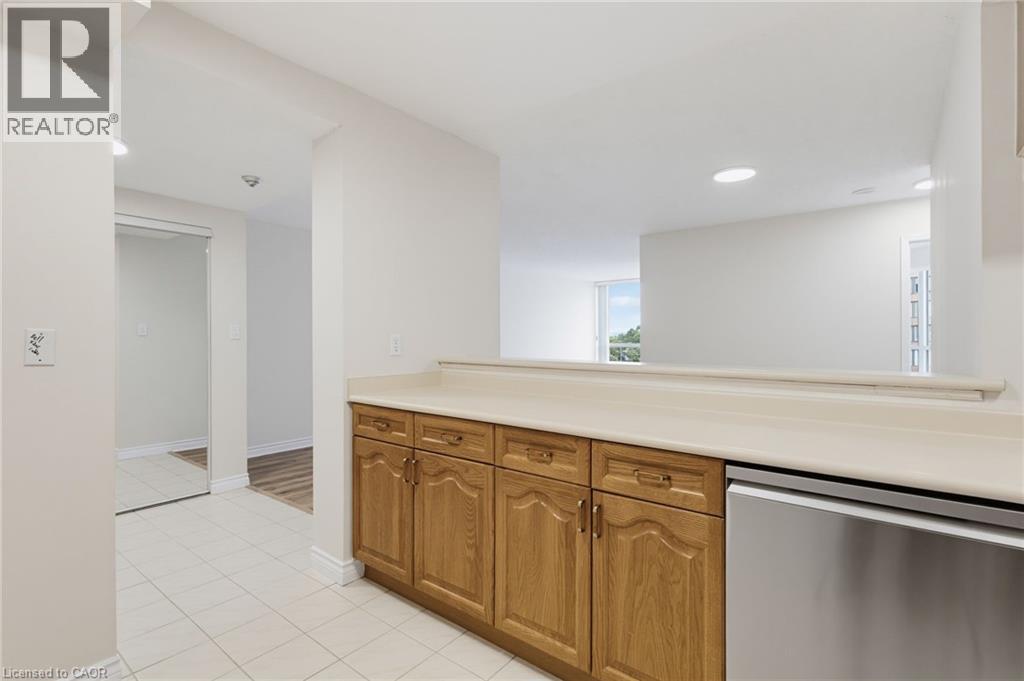 1276 Maple Crossing Boulevard Unit# 611, Burlington, Ontario  L7S 2J9 - Photo 12 - 40851084