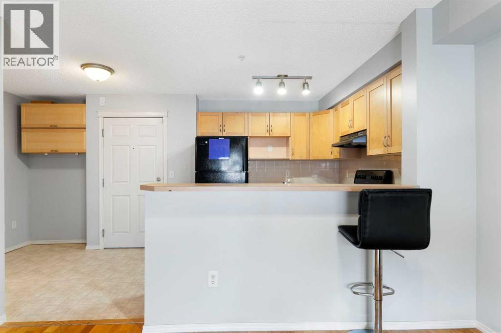 1102, 70 Panamount Drive NW, Calgary, Alberta  T3K 5Z1 - Photo 12 - A2326058