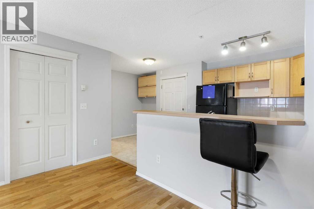 1102, 70 Panamount Drive NW, Calgary, Alberta  T3K 5Z1 - Photo 13 - A2326058