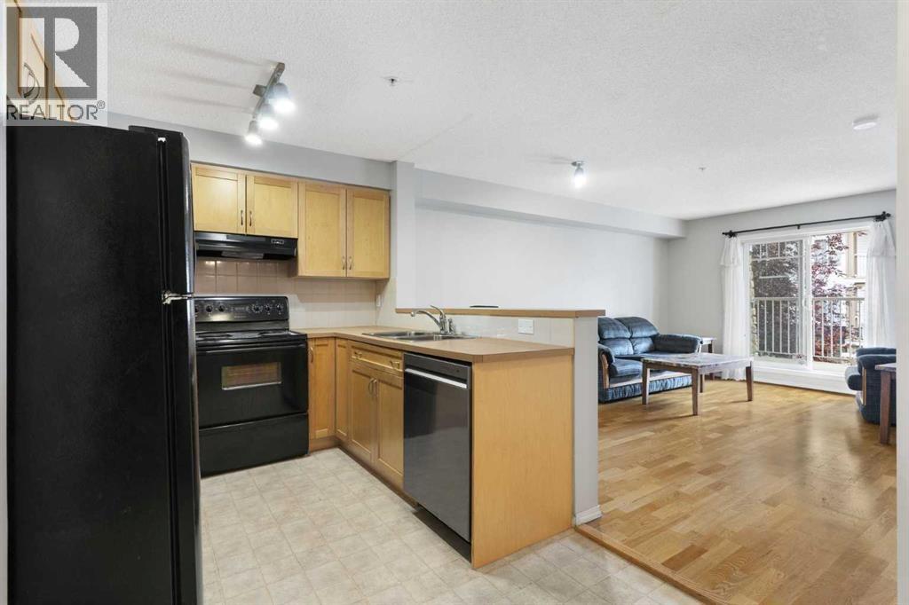 1102, 70 Panamount Drive NW, Calgary, Alberta  T3K 5Z1 - Photo 4 - A2326058