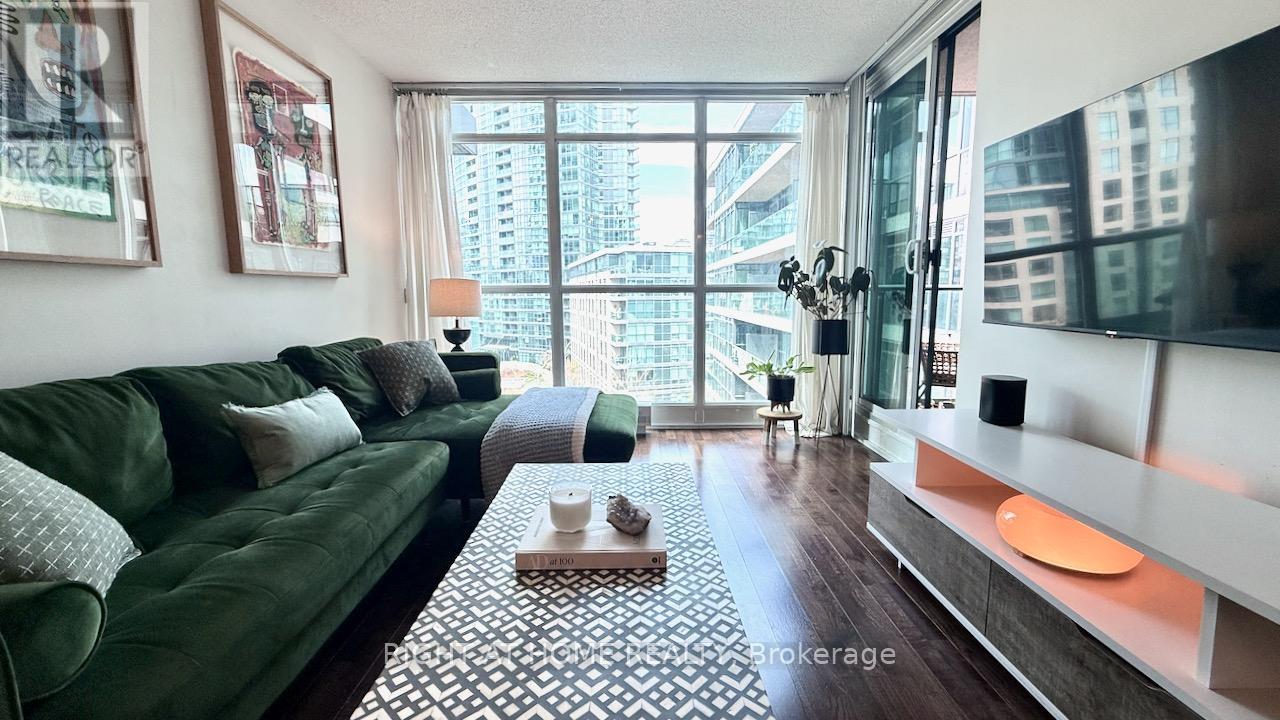 656 - 209 Fort York Boulevard S, Toronto, Ontario M5V 4A1 - Photo 10 - C13637564