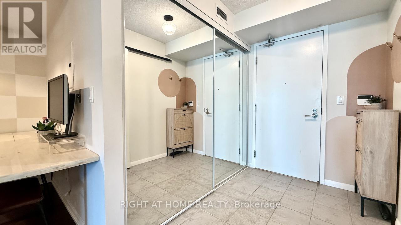 656 - 209 Fort York Boulevard S, Toronto, Ontario M5V 4A1 - Photo 16 - C13637564