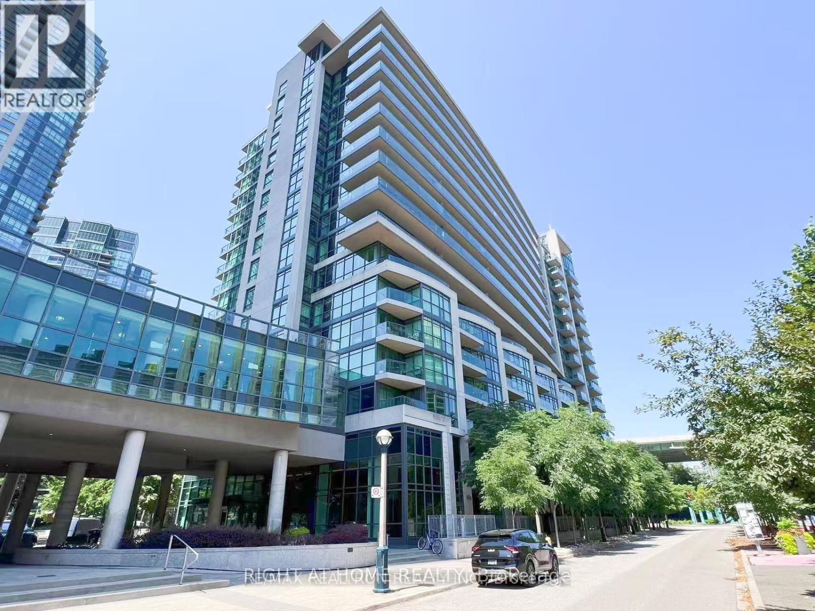 656 - 209 Fort York Boulevard S, Toronto, Ontario M5V 4A1 - Photo 2 - C13637564