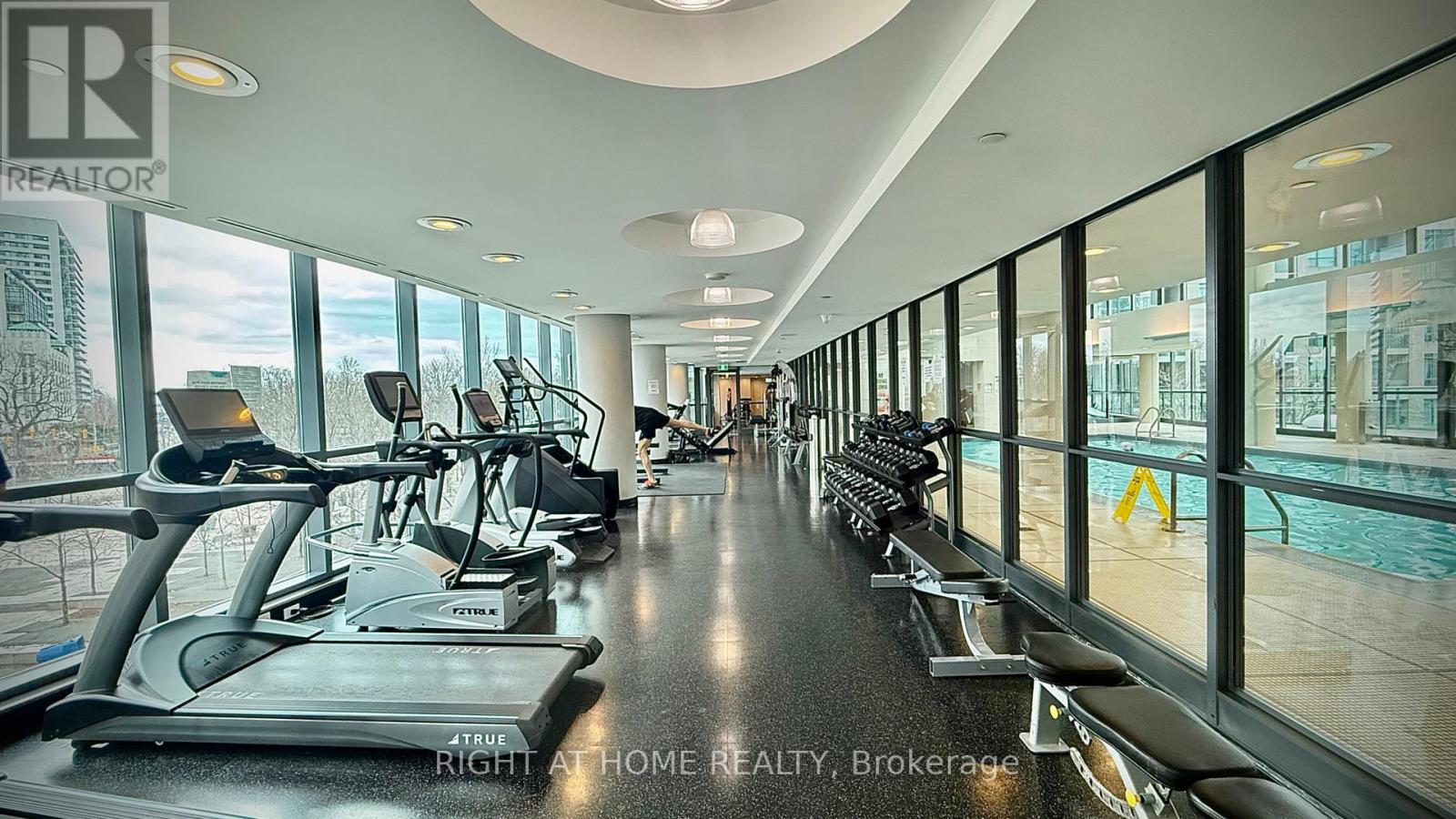 656 - 209 Fort York Boulevard S, Toronto, Ontario M5V 4A1 - Photo 35 - C13637564
