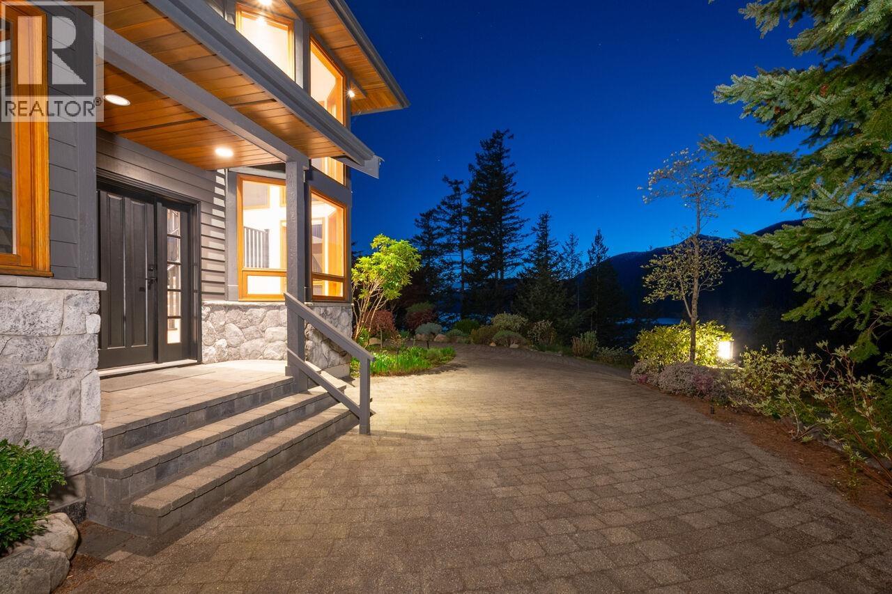 182 Furry Creek Drive, Furry Creek, British Columbia V8B 1A3 - Photo 4 - R3152674