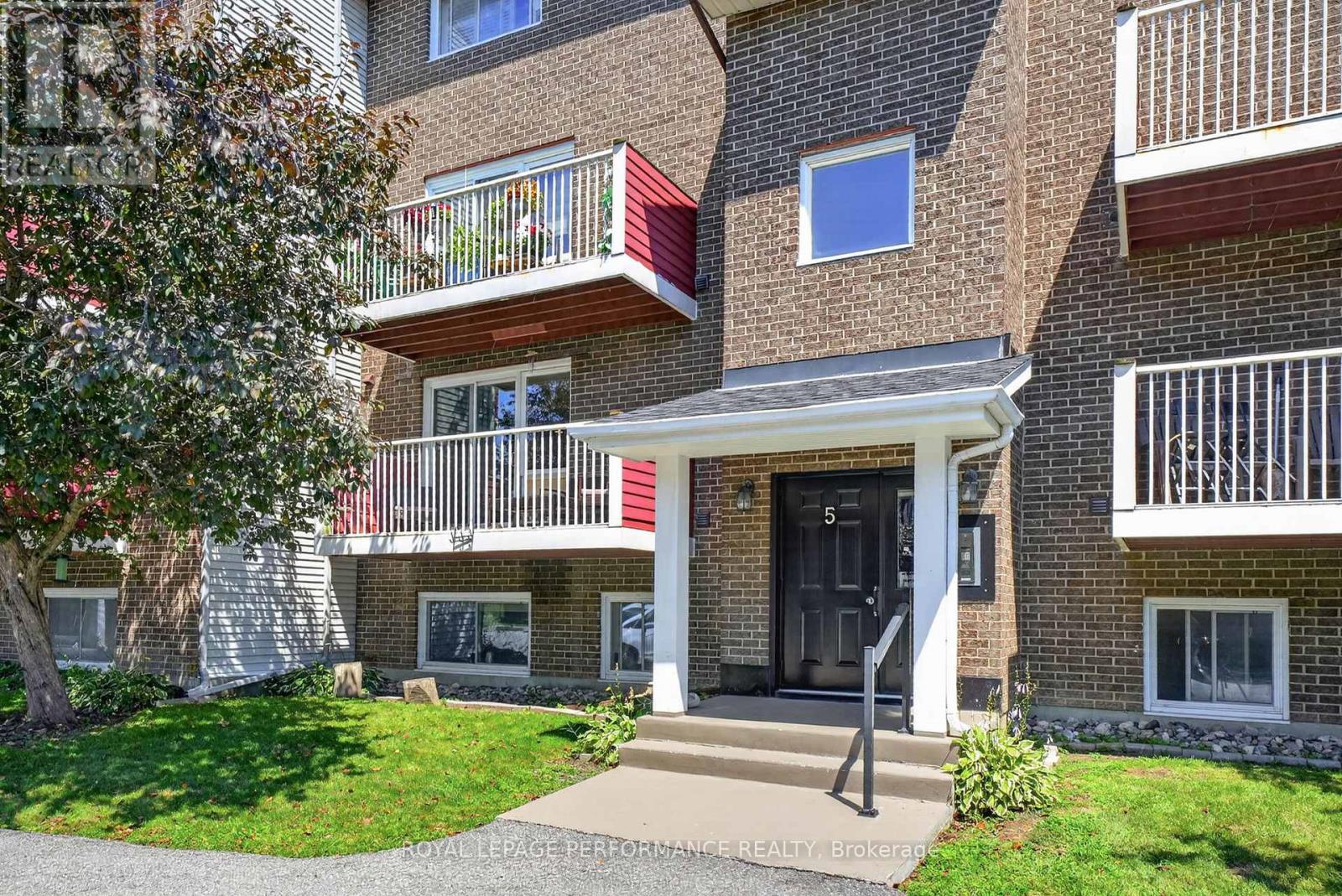 502 - 1589 St Bernard Street, Ottawa, Ontario  K1T 3H7 - Photo 2 - X13635070