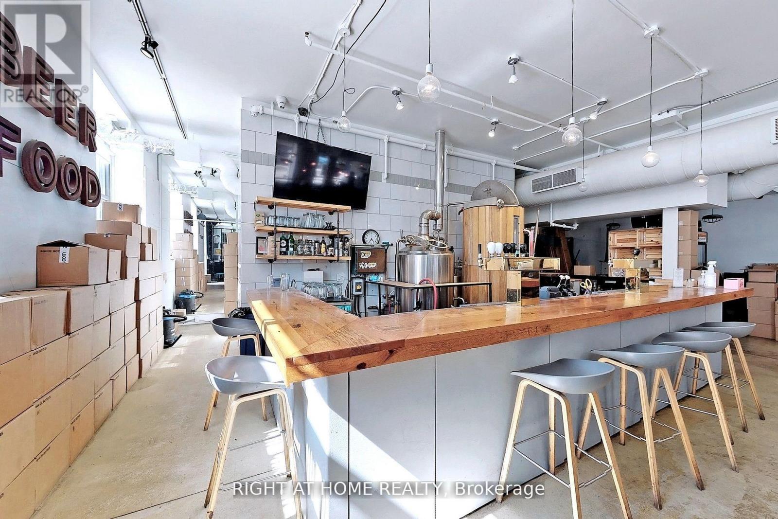 1346 Queen Street W, Toronto, Ontario  M6K 1L4 - Photo 6 - W13637554