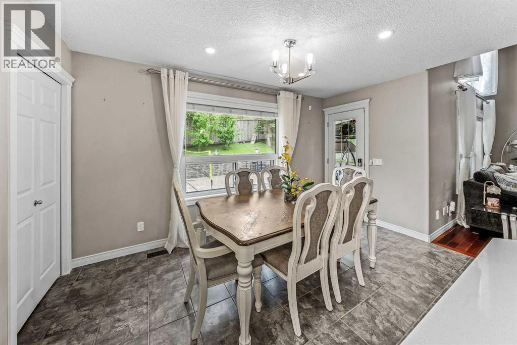 66 Crestmont Drive Sw, Calgary, Alberta  T3B 5X7 - Photo 14 - A2315287