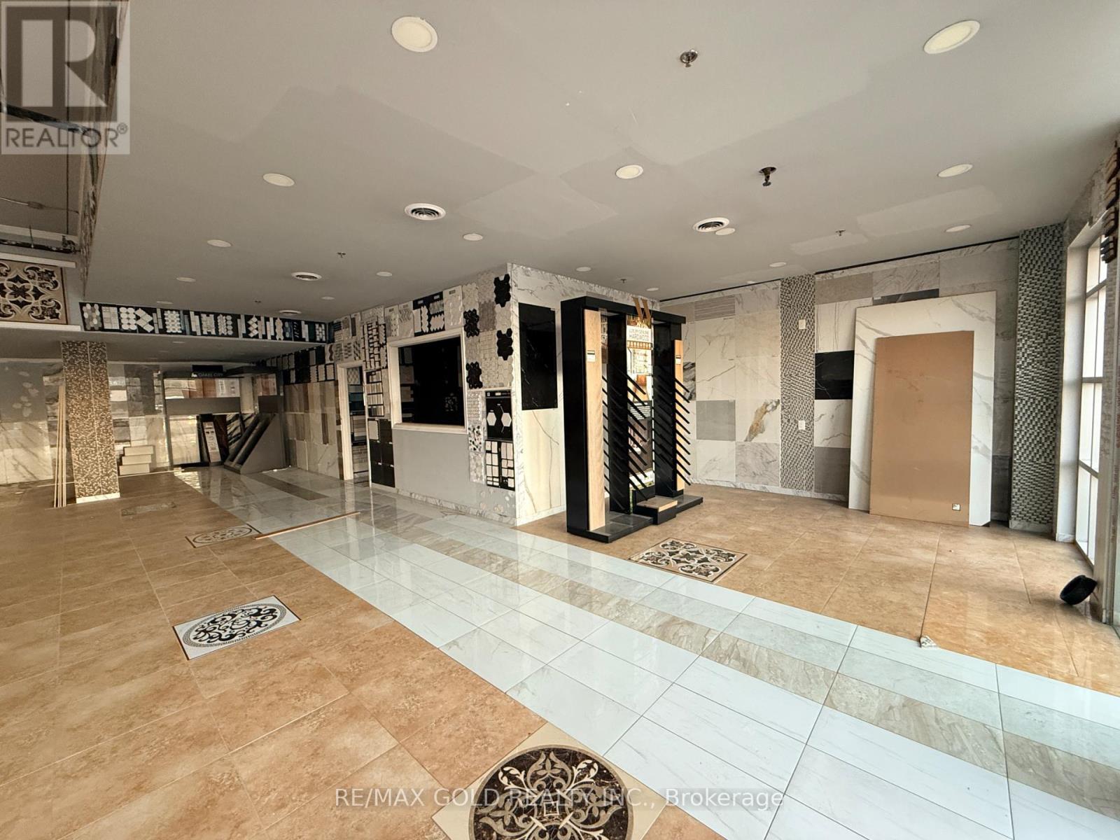 # 135 & 136 - 2980 Drew Road, Mississauga, Ontario  L4T 0A7 - Photo 5 - W12980754