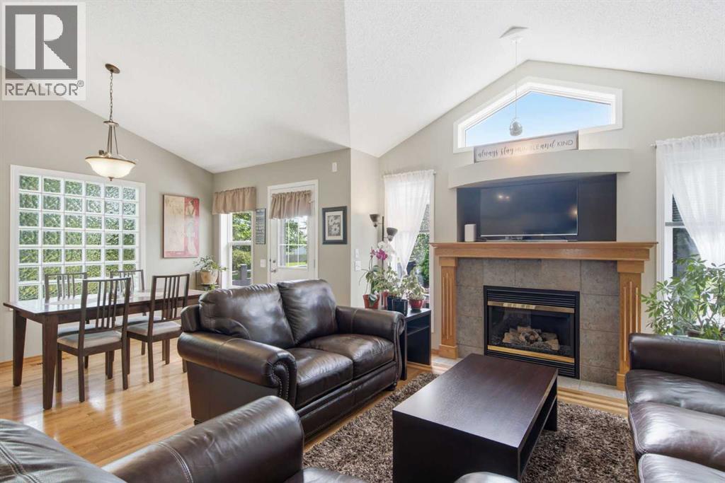 69 Chaparral Villas SE, Calgary, Alberta  T2X 3N4 - Photo 4 - A2319163