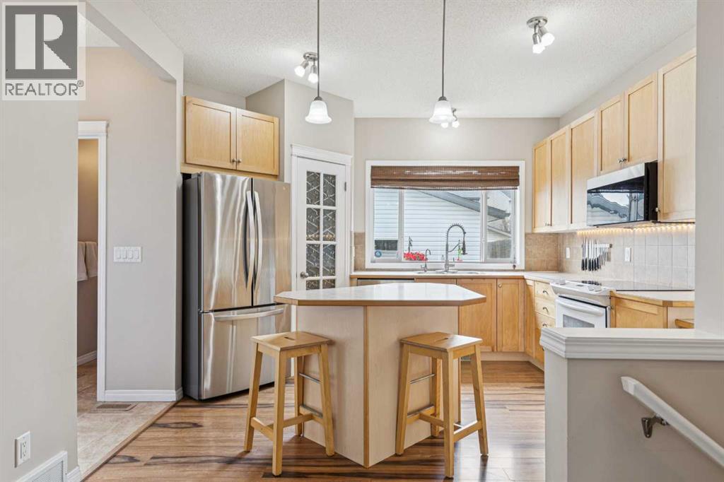 1857 New Brighton Drive SE, Calgary, Alberta  T2Z 4X1 - Photo 10 - A2332022