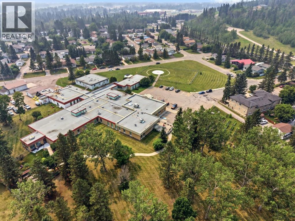 218 8 Avenue Ne, Sundre, Alberta  T0M 1X0 - Photo 41 - A2332388