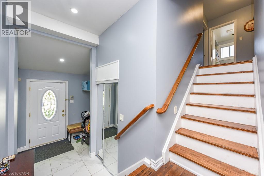 2506 Bridge Road, Oakville, Ontario  L6L 2H2 - Photo 6 - 40852731