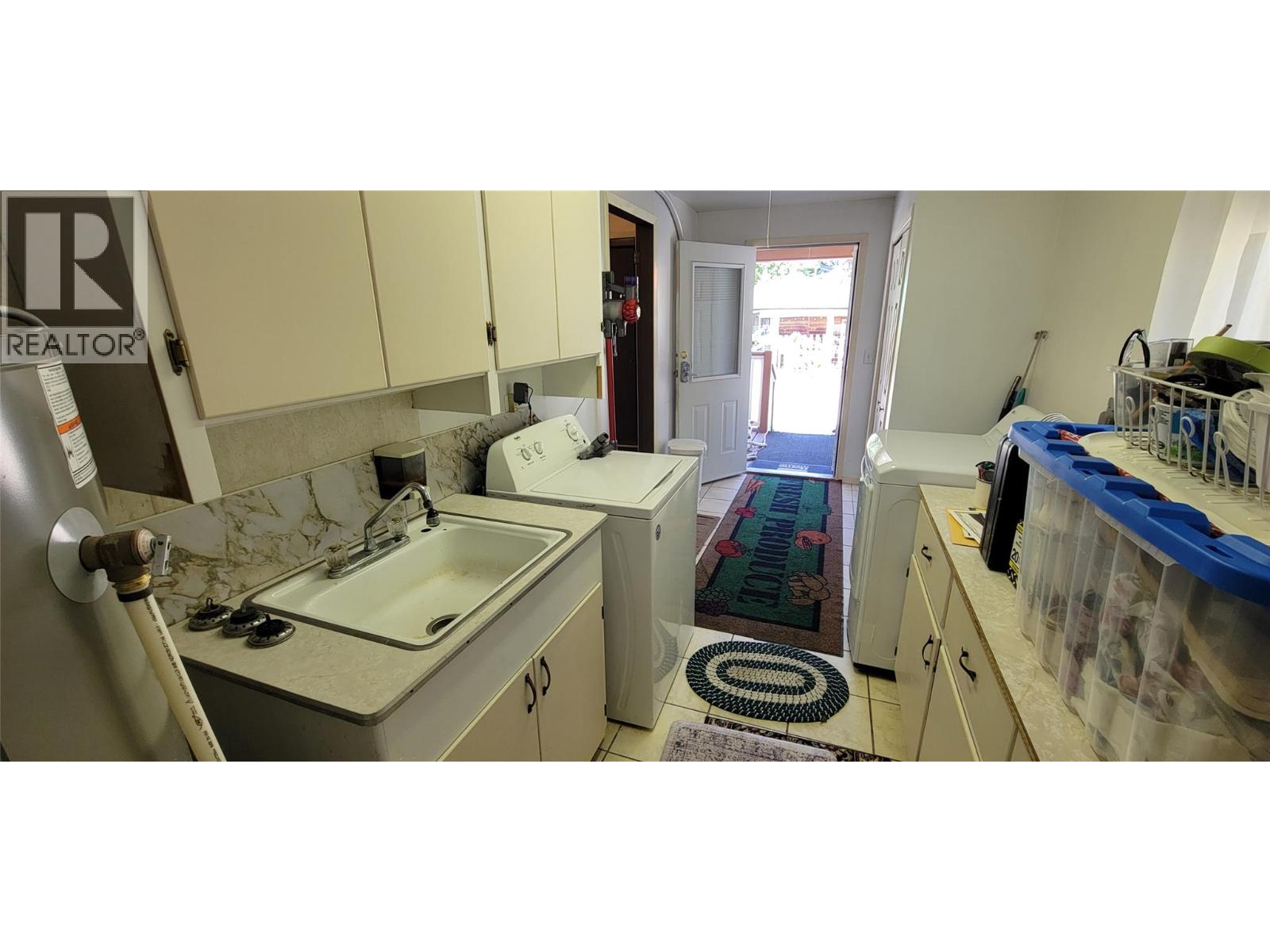 318 8th Avenue, New Denver, British Columbia  V0G 1S1 - Photo 9 - 10394320