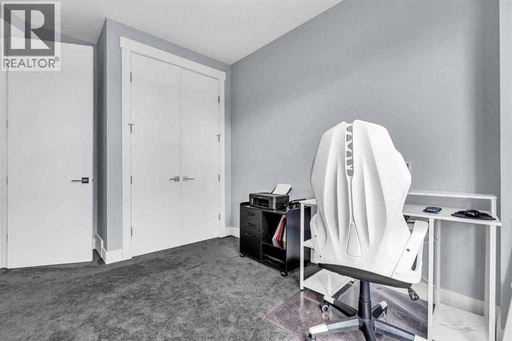 2417 25 Avenue NW, Calgary, Alberta  T2M 2C6 - Photo 37 - A2327768