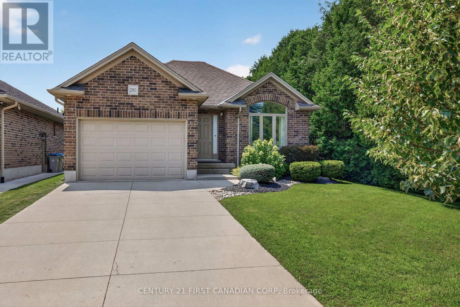 290 MOGG STREET, Strathroy-Caradoc, Ontario