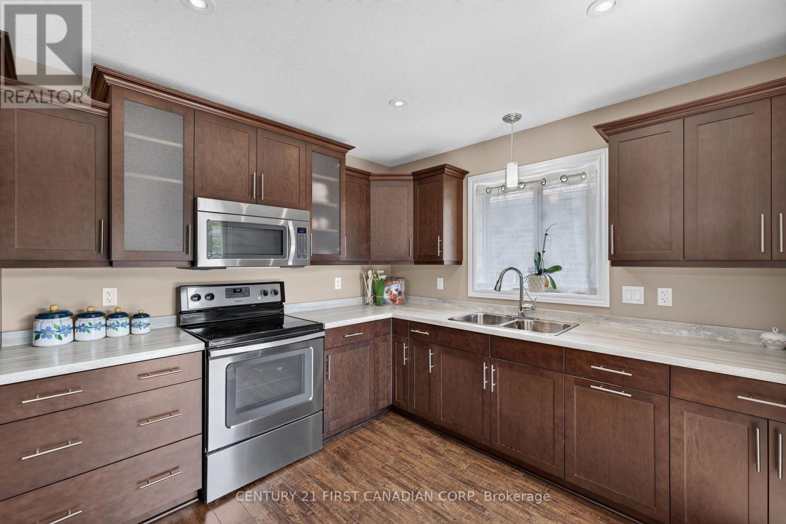 290 Mogg Street, Strathroy-Caradoc, Ontario N7G 0C6 - Photo 14 - X13637568
