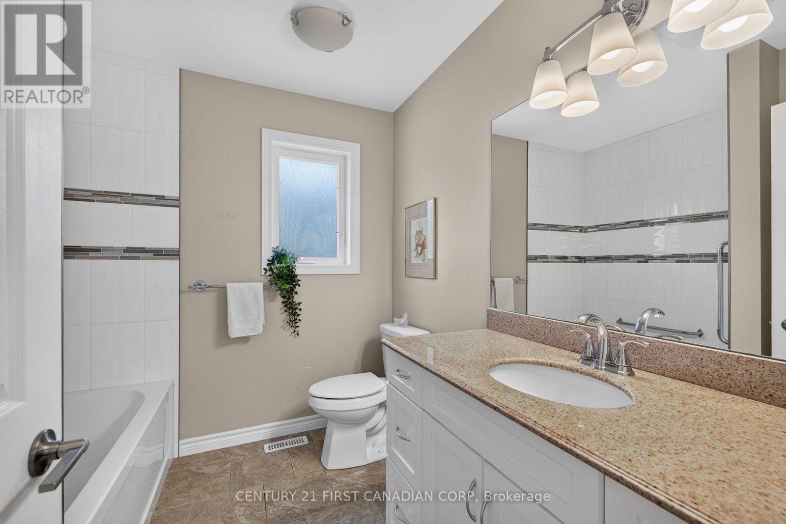 290 Mogg Street, Strathroy-Caradoc, Ontario N7G 0C6 - Photo 24 - X13637568