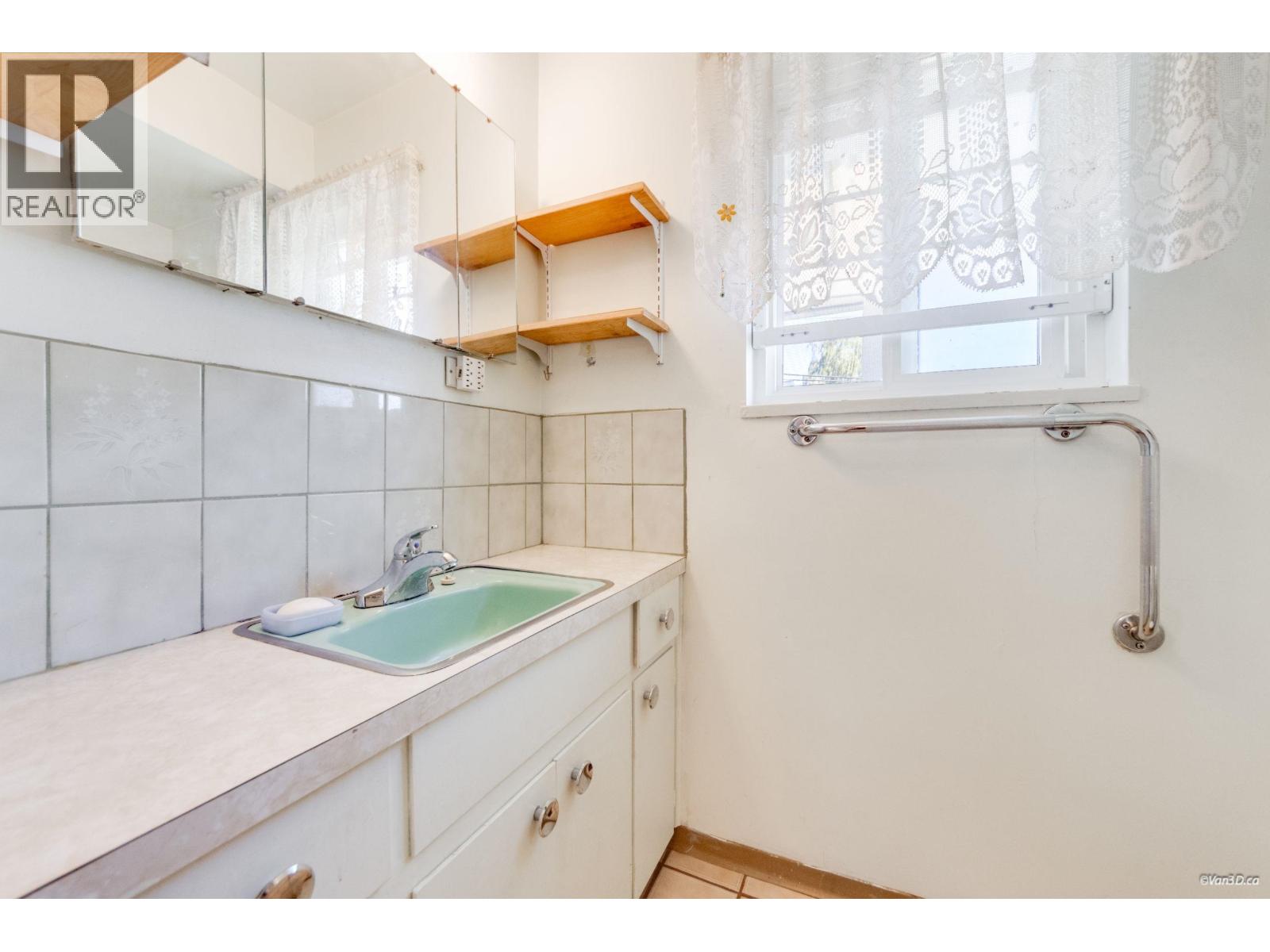25 E 47th Avenue, Vancouver, British Columbia  V5W 2A4 - Photo 19 - R3152350