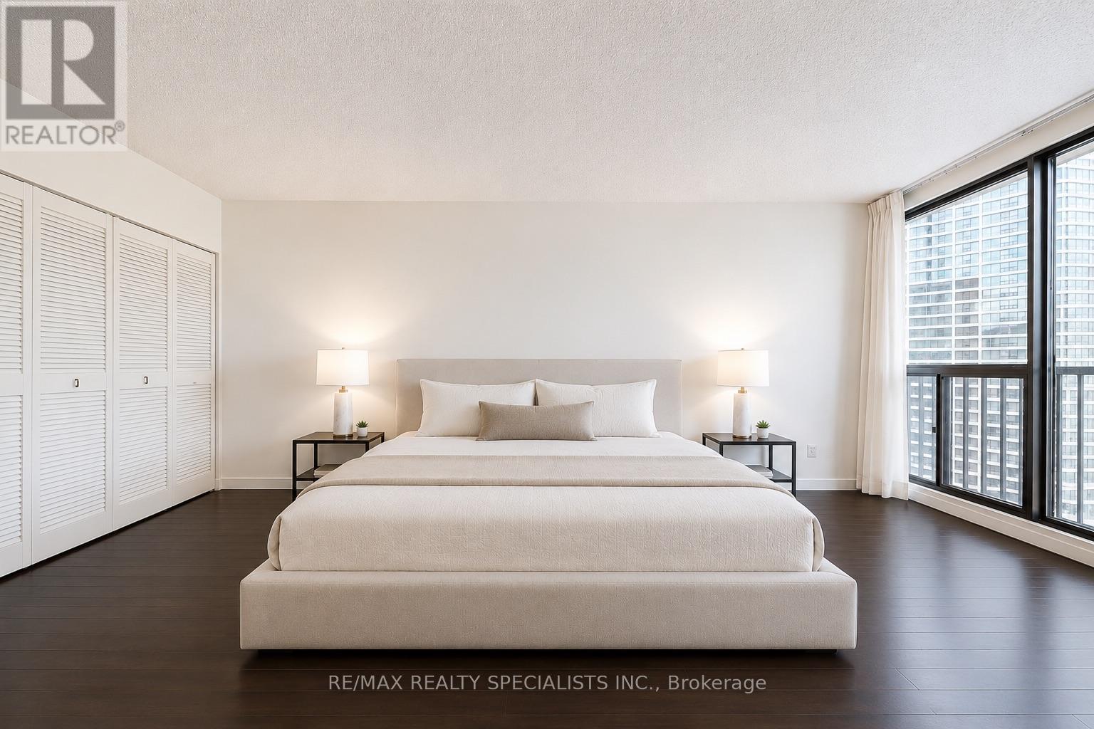 1207 - 33 Harbour Square, Toronto, Ontario  M5J 2G2 - Photo 10 - C13637616