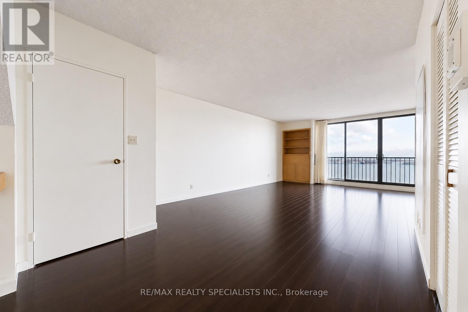 1207 - 33 Harbour Square, Toronto, Ontario  M5J 2G2 - Photo 3 - C13637616