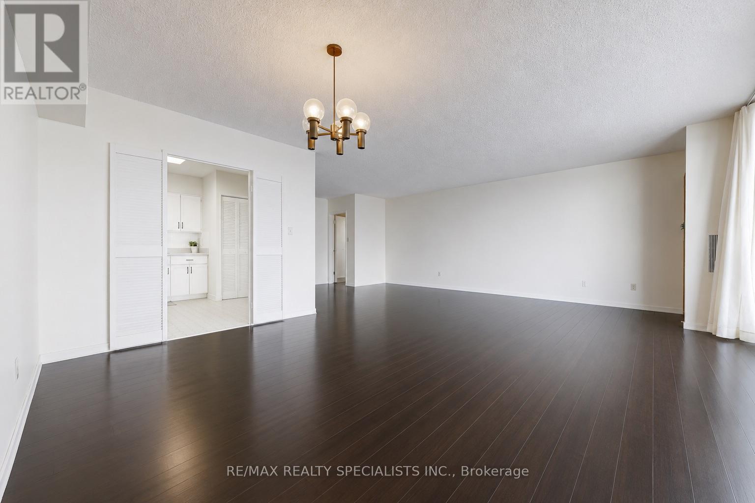1207 - 33 Harbour Square, Toronto, Ontario  M5J 2G2 - Photo 7 - C13637616
