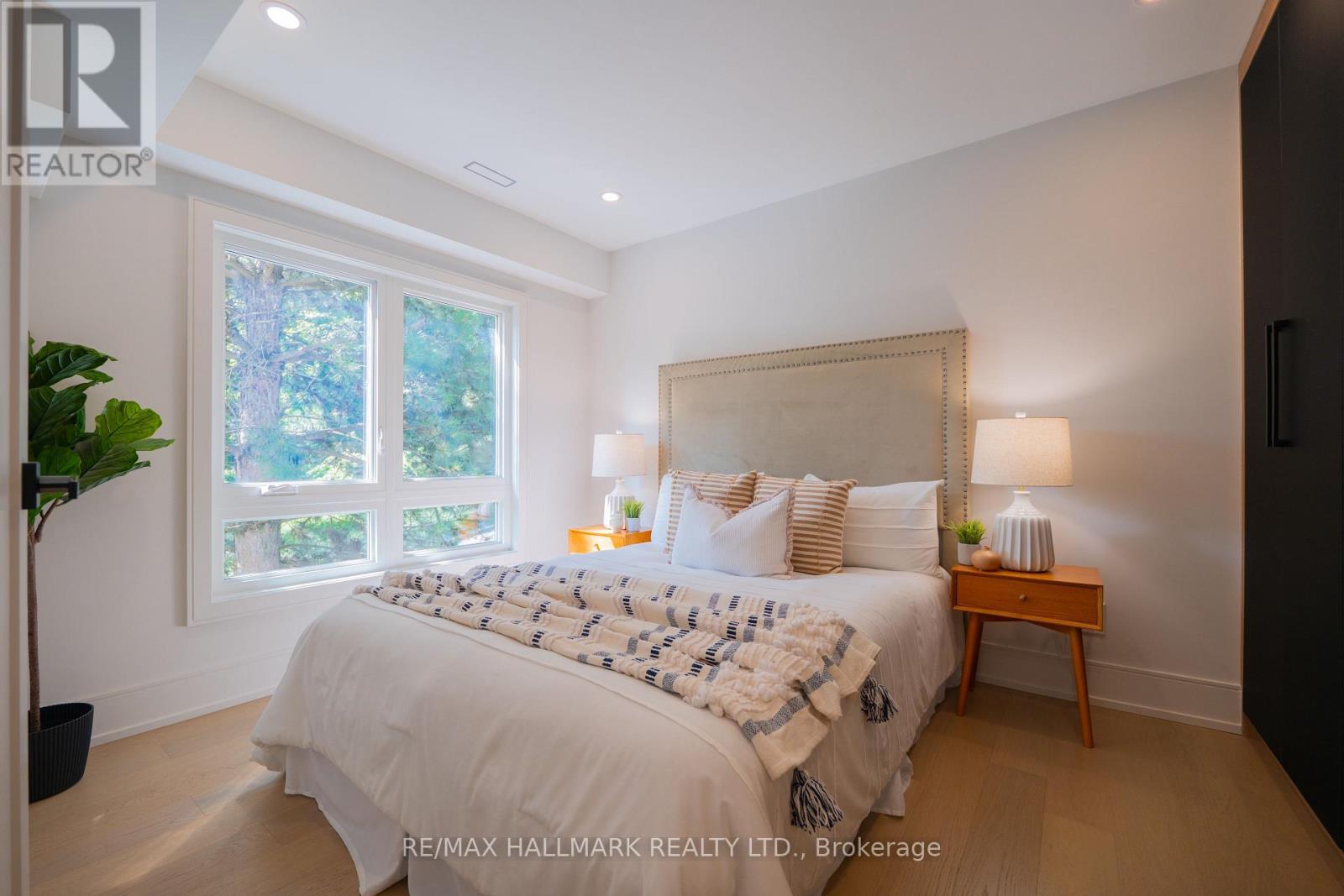 22 Harriet Street, Toronto, Ontario  M4L 2E9 - Photo 16 - E13637610