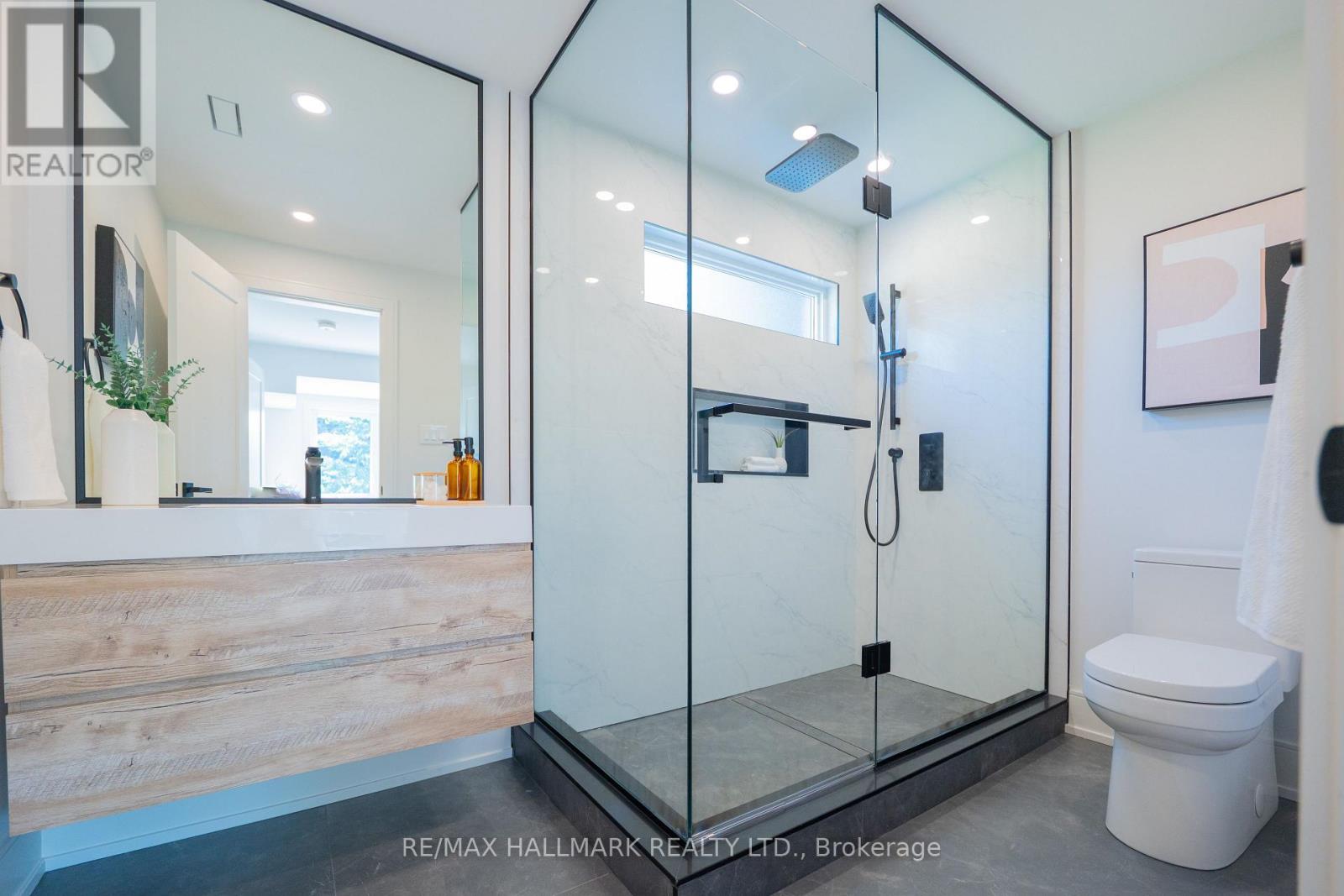 22 Harriet Street, Toronto, Ontario  M4L 2E9 - Photo 24 - E13637610