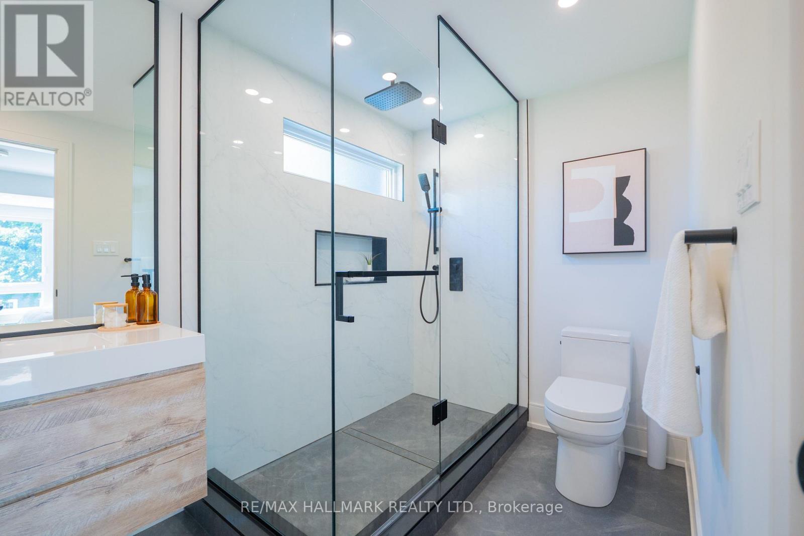 22 Harriet Street, Toronto, Ontario  M4L 2E9 - Photo 25 - E13637610