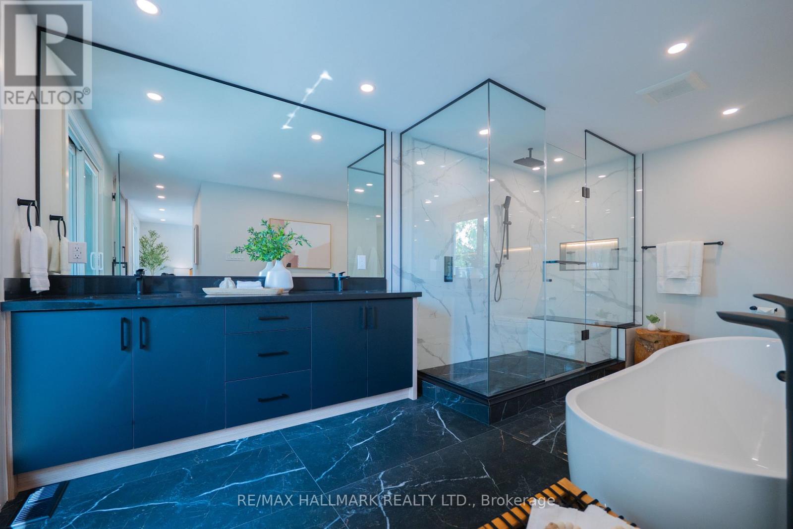 22 Harriet Street, Toronto, Ontario  M4L 2E9 - Photo 32 - E13637610
