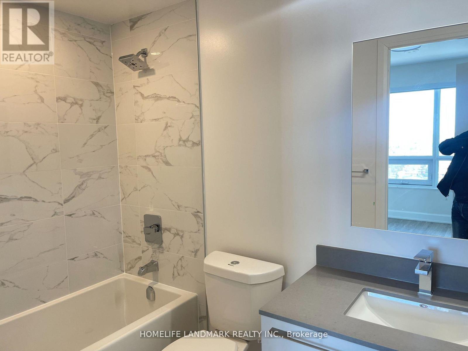1810 - 8 Water Walk Drive, Markham, Ontario L3R 6L5 - Photo 6 - N13637588